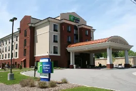 Photograph of Holiday Inn Express, Rockingham
