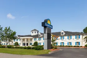 Photograph of Days Inn, Shallotte