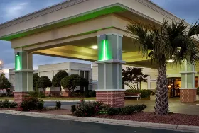 Photograph of Holiday Inn Express, Lumberton