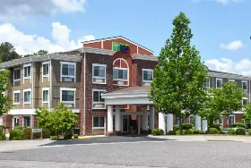 Photograph of Holiday Inn Express, Southern Pines