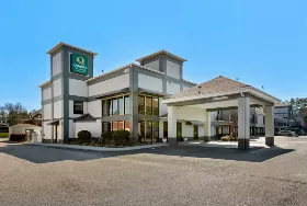 Photograph of Quality Inn, Matthews