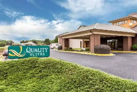 Photograph of Quality Suites Hickory South, Hickory