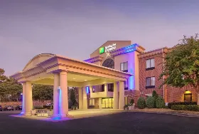 Photograph of Holiday Inn Express, Raleigh