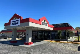 Photograph of Travelodge, Lumberton