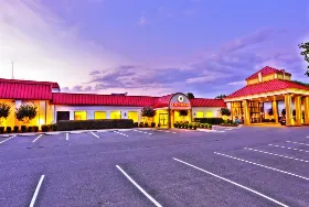 Photograph of Village Inn Clemmons/Winston Salem, Clemmons
