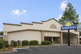 Photograph of Days Inn, Fayetteville