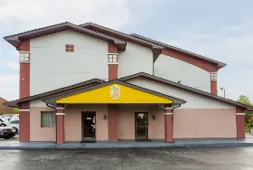 Photograph of Super 8, Greensboro