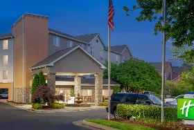 Photograph of Holiday Inn Express, Chapel Hill