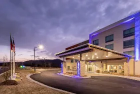 Photograph of Holiday Inn Express, Marion