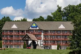 Photograph of Days Inn, Waynesville