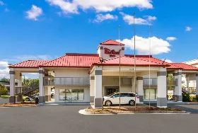 Photograph of Red Roof Inn, Fayetteville