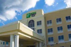 Photograph of Holiday Inn Express, Havelock