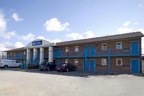 Photograph of Americas Best Value Inn, Roxboro