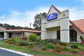 Photograph of Americas Best Value Inn, Smithfield