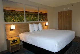 Photograph of Days Inn, Mandan