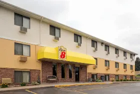 Photograph of Super 8, Omaha