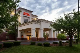 Photograph of Hampton Inn, Bedford