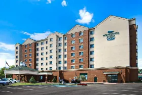 Photograph of Homewood Suites, East Rutherford