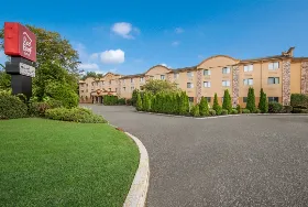 Photograph of Red Roof Inn, Fairfield