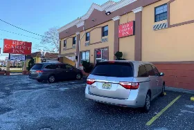 Photograph of Red Carpet Inn, Elmwood Park