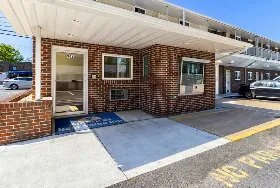 Photograph of Americas Best Value Inn, Avenel