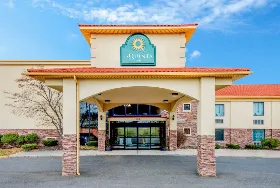 Photograph of La Quinta Inn, West Long Branch