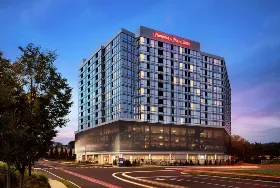 Photograph of Hampton Inn, Teaneck