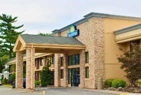 Photograph of Days Inn, Wayne