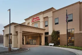 Photograph of Hampton Inn, Mahwah