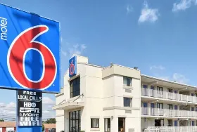 Photograph of Motel 6, Maple Shade