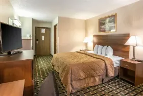 Photograph of Quality Inn, Raton