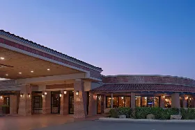 Photograph of Stevens Inn a Howard Johnson by Wyndham, Carlsbad