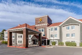 Photograph of La Quinta Inn & Suites, Roswell
