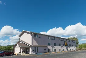 Photograph of Super 8, Raton