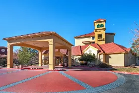 Photograph of La Quinta Inn & Suites, Albuquerque