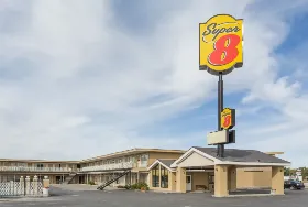 Photograph of Super 8, Wells