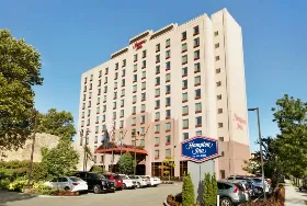 Photograph of Hampton Inn, East Elmhurst