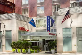 Photograph of Hilton Garden Inn, New York