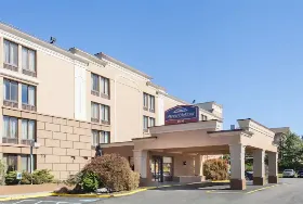 Photograph of Howard Johnson, Suffern