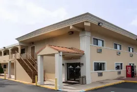 Photograph of Days Inn,