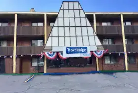 Photograph of Travelodge, Manhasset
