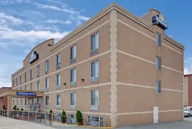Photograph of Days Inn, Jamaica