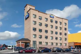 Photograph of Days Inn, Jamaica