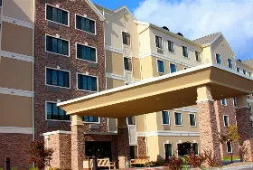 Photograph of Staybridge Suites Syracuse (Liverpool), Liverpool