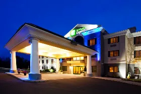 Photograph of Holiday Inn Express, North Syracuse