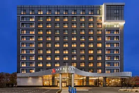 Photograph of Marriott New York JFK Airport, Jamaica