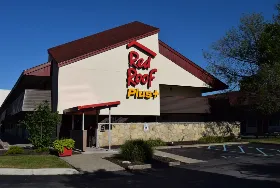 Photograph of Red Roof PLUS+, Amherst