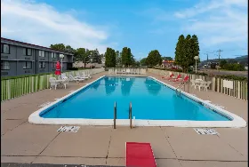 Photograph of Red Roof Inn, Painted Post
