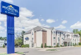 Photograph of Microtel Inn & Suites, Bath