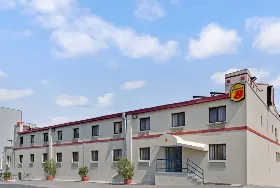 Photograph of Super 8, Long Island City